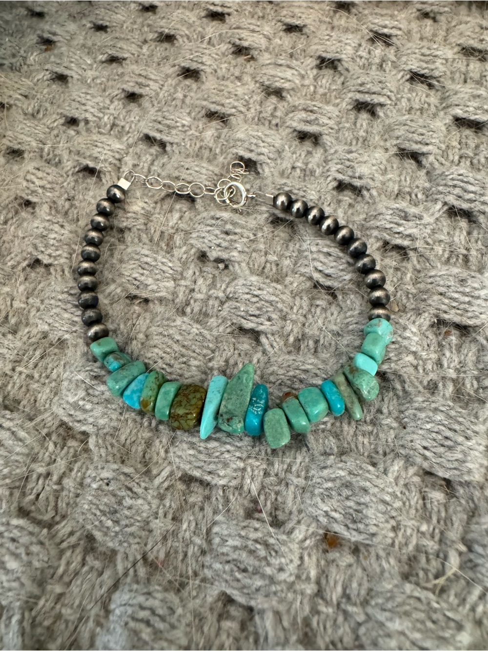 Turquoise Chip Bead Bracelet with Hematite Accents - Unbranded